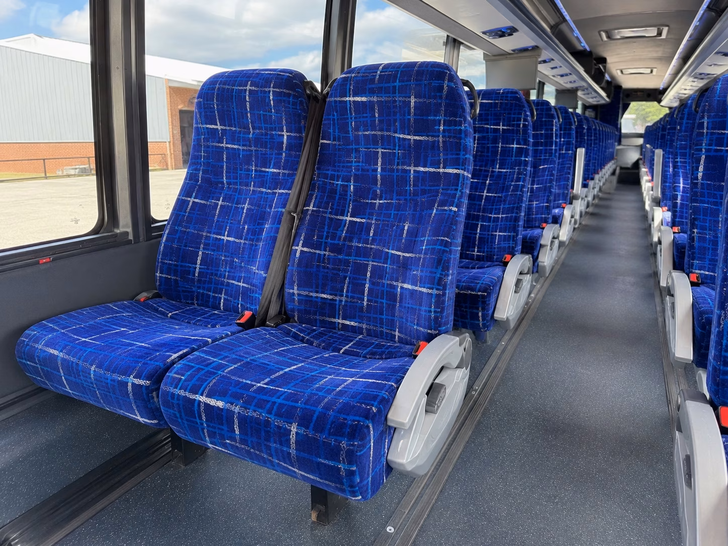 how bus type changes charter bus prices in lawrence kansas